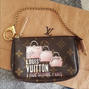 💗SOLD 💗 Authentic limited edition Louis Vuitton pochette